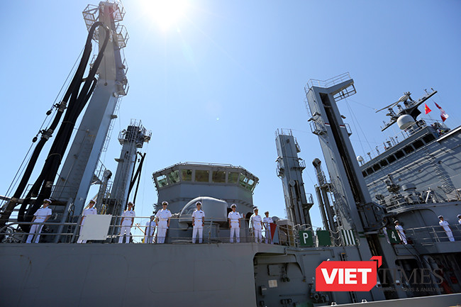 Tàu cá khả năng cung ứng đồng thời 2 chiến hạm cỡ lớn