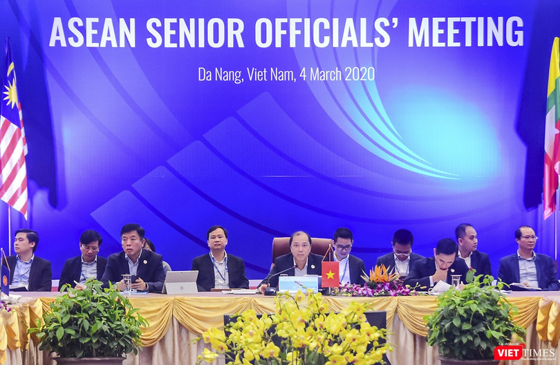 Đại diện Việt Nam trong vai trò chủ tọa Hội nghị Quan chức Cao cấp ASEAN (ASEAN SOM) 