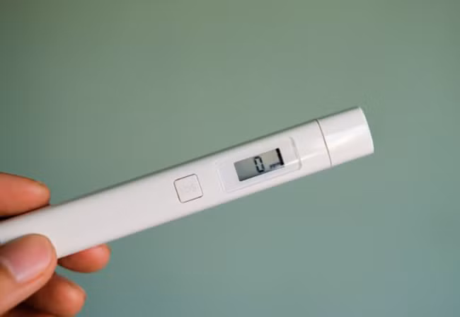 Bút thử nước Xiaomi cho phép người dùng có thể tự kiểm tra chất lượng nước uống hàng ngày hoặc nước nấu ăn… chỉ với vài thao tác đơn giản.
