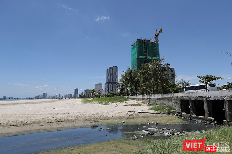 Đến khi nào biển Đà Nẵng mới hết bị "đầu độc"