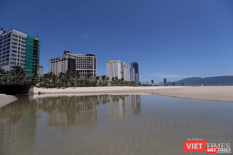 Đẹp nhưng hôi thối