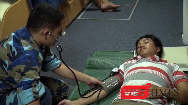 Tàu cá vỏ thép, bỏ mạng trên biển, ngư dân, Bình Định, BĐ 99939TS, sóng đánh chìm, VietTimes