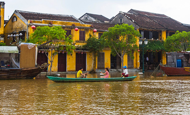 Ghi lại những khoảng khắc lãng mạn cùng Hội An