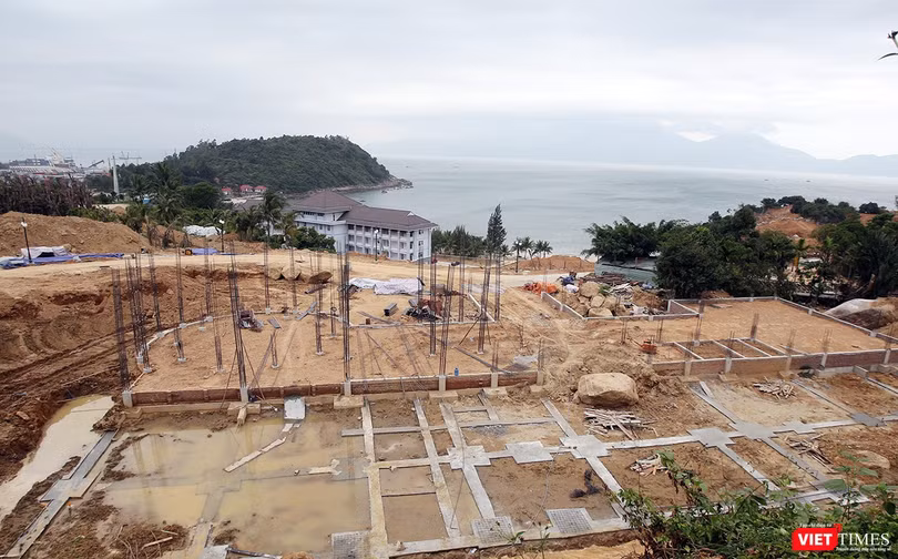 Ngưỡng phát triển hệ thống cơ sở lưu trú của du lịch Sơn Trà là 1.600 phòng với ước tính tổng diện tích sàn xây dựng của các công trình dịch vụ du lịch khoảng 150.000m2 