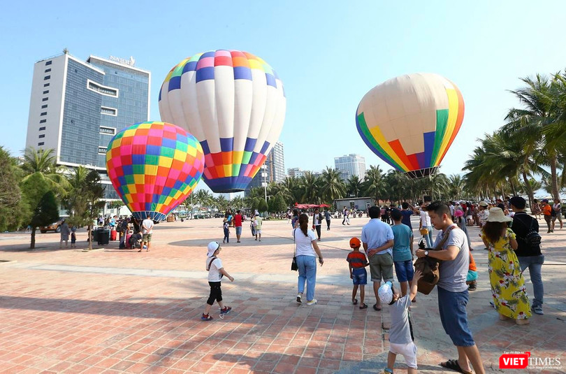 Tổng lượng khách đến tham quan, du lịch tại Đà Nẵng trong dịp nghỉ lễ 30/4 và 01/5 đạt 383.144 lượt, tăng 7,76% so với cùng kỳ năm 2018