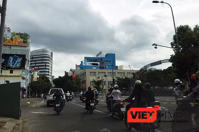 Đà Nẵng, cấm đường, cầu Sông Hàn, thi công, nút giao thông, hầm chui, Chủ tịch TP, Huỳnh Đức Thơ, truy vấn, cẩu thả, VietTimes