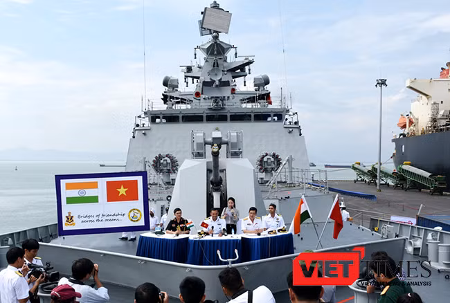 Đà Nẵng, chiến hạm, tàu quân sụ, Ấn Độ, bảo vệ bờ biển, VietTimes