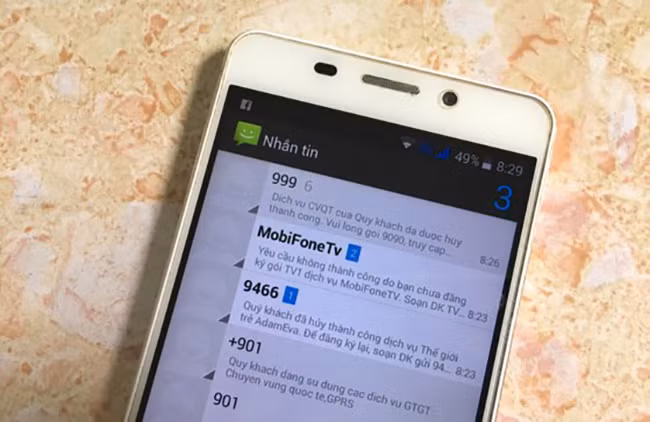 Tra cứu nhanh những dịch vụ giá trị gia tăng trên điện thoại. Ảnh:MINH HOÀNG