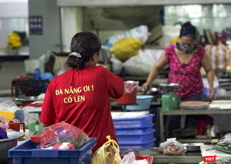 Từ ngày 12/8, người dân ở Đà Nẵng đi chợ bằng thẻ chia ngày chẵn lẻ và chỉ đi 3ngày/lần