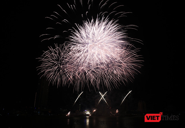 DIFF 2017: Nhật Bản-Thuỵ Sỹ, “kẻ tám lạng, người nửa cân!” ảnh 6