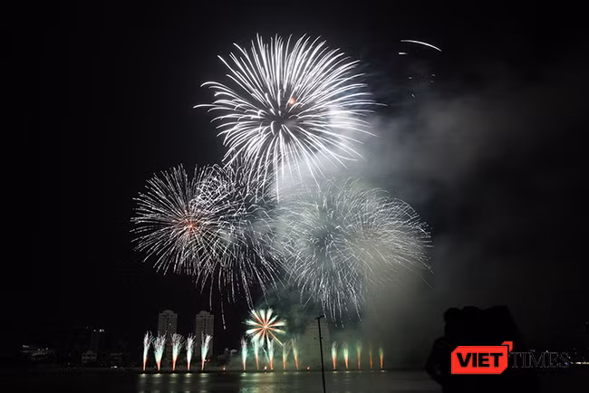 DIFF 2017: Nhật Bản-Thuỵ Sỹ, “kẻ tám lạng, người nửa cân!” ảnh 27