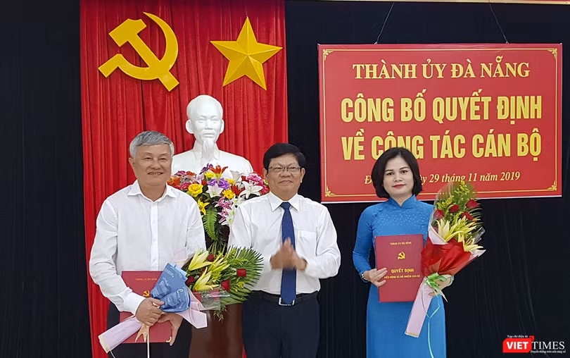 Bà Lê Thị Mỹ Hạnh và ông Trần Thanh Vân tại buổi công bố quyết định bổ nhiệm