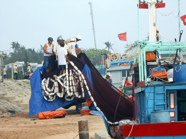 Ngư dân, Lý Sơn, khai tàu, mở biển đầu năm, VietTimes, Quảng Ngãi, ngư trường, tàu cá