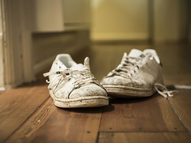 Smartphone bẩn hơn toilet gấp 10 lần ảnh 1