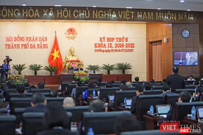 Theo Chủ tịch UBND TP Đà Nẵng Huỳnh Đức Thơ, HĐND TP Đà Nẵng diễn ra trong bối cảnh năm 2017 là năm có nhiều biến động
