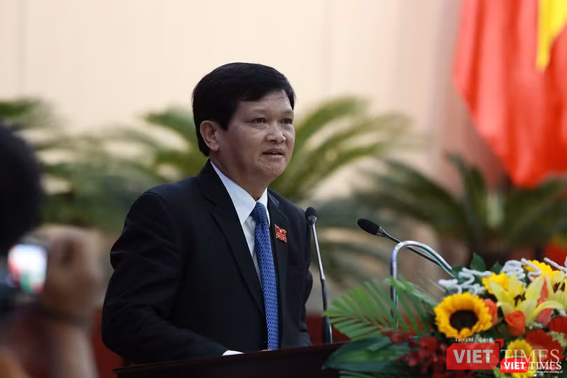 Ông Nguyễn Nho Trung, Chủ tịch HĐND TP Đà Nẵng tuyên bố kết thúc phiên họp thứ 1, Kỳ họp thứ 7, HĐND TP Đà Nẵng khóa IX