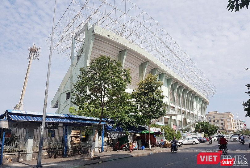 Một góc Sân vận động Chi Lăng Một góc Sân vận động Chi Lăng