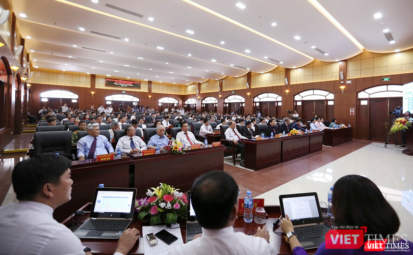 Các đại biểu họp phiên khai mạc