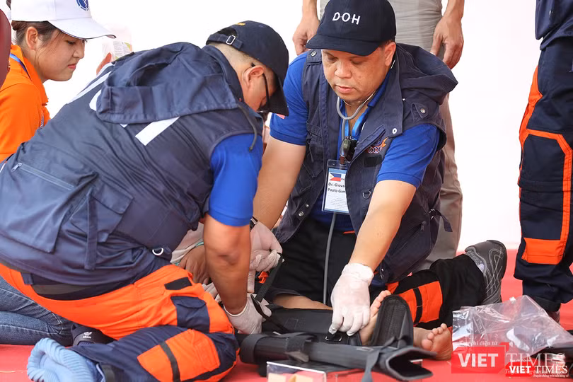 Các nước ASEAN diễn tập quốc tế ứng phó về y tế trong thảm họa ảnh 6