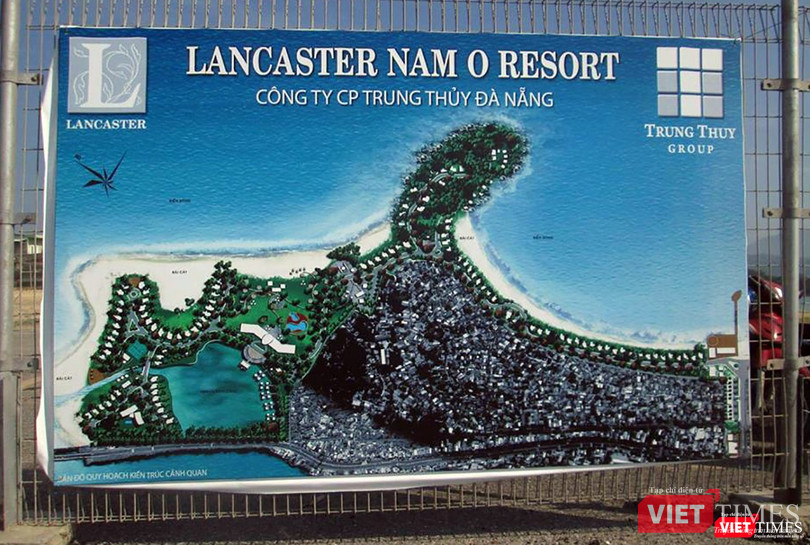 Mặc dù chưa có phương án được phê duyệt, nhưng chủ đầu tư khu du lịch đã dựng hàng rào, chắn, cách ly cuộc sống của người dân với biển, với các di tích tâm linh tại làng Nam Ô