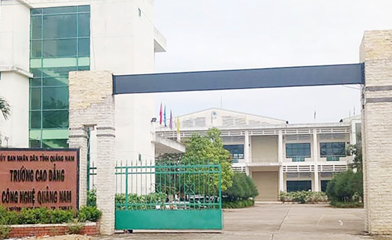 Ủy ban Kiểm tra Tỉnh ủy Quảng Nam vừa ra quyết định thi hành kỷ luật hình thức cảnh cáo đối với ông Nguyễn Quyết Thắng, Hiệu trưởng Trường CĐ Công nghệ Quảng Nam.