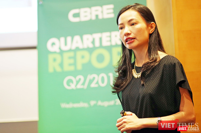 Bà Dương Thùy Dung, Giám đốc cao cấp, Trưởng Bộ phận Định giá, Nghiên cứu thị trường và Phát triển CBRE Việt Nam Bà Dương Thùy Dung, Giám đốc cao cấp, Trưởng Bộ phận Định giá, Nghiên cứu thị trường và Phát triển CBRE Việt Nam
