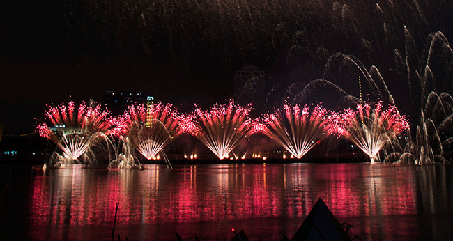 Mãn nhãn đêm khai mạc Lễ hội pháo hoa quốc tế Đà Nẵng 2017
