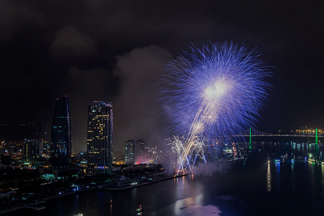 Sau phần trình diễn của đội Việt Nam, đội đến từ Áo đã đem đến DIFF 2017 phần trình diễn đầy cảm xúc