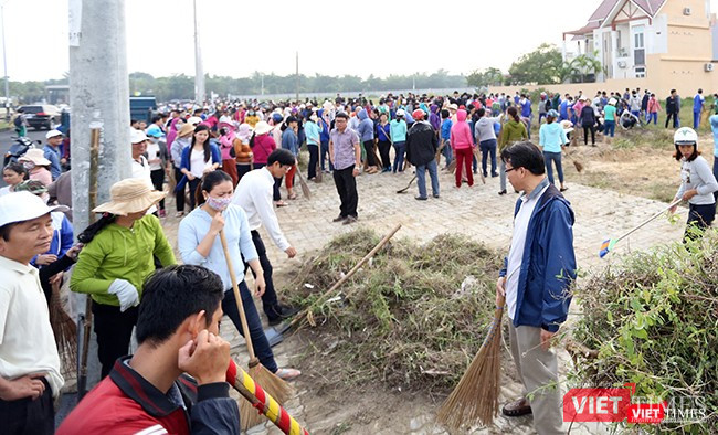 Đà Nẵng: Toàn TP ra quân làm vệ sinh môi trường đón APEC ảnh 4 Đà Nẵng: Toàn TP ra quân làm vệ sinh môi trường đón APEC ảnh 4