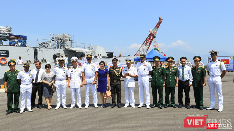 Đội tàu Hải quân Ấn Độ và gần 1.000 binh sĩ cập cảng Đà Nẵng ảnh 4