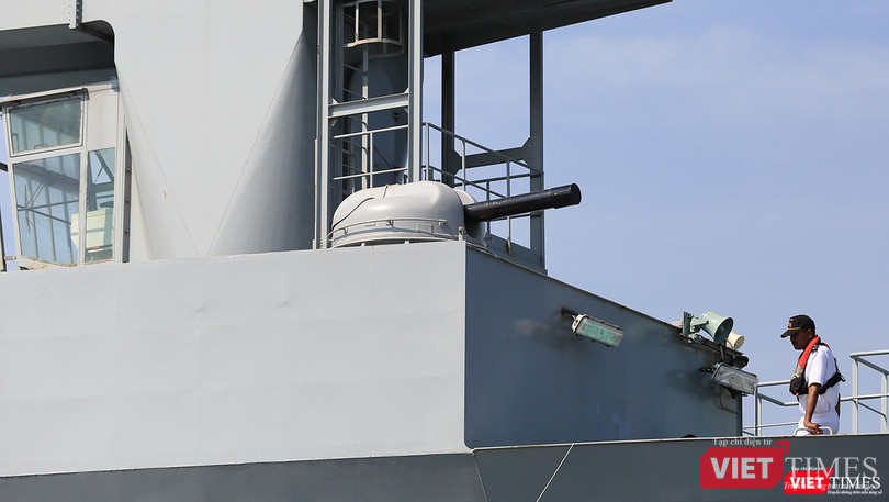 Sức mạnh của tàu hộ vệ tên lửa INS Kamorta và “siêu hậu cần” INS Shakti-Hải quân Ấn Độ ở Đà Nẵng ảnh 25