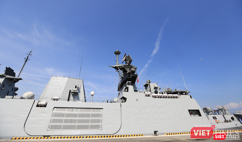 Cận cảnh chiến hạm INS Sahyadri (F-49) của Hải quân Ấn Độ tại Đà Nẵng ảnh 4