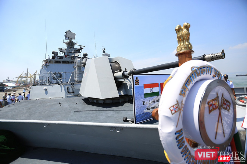 Cận cảnh chiến hạm INS Sahyadri (F-49) của Hải quân Ấn Độ tại Đà Nẵng ảnh 12
