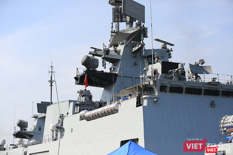 Cận cảnh chiến hạm INS Sahyadri (F-49) của Hải quân Ấn Độ tại Đà Nẵng ảnh 5