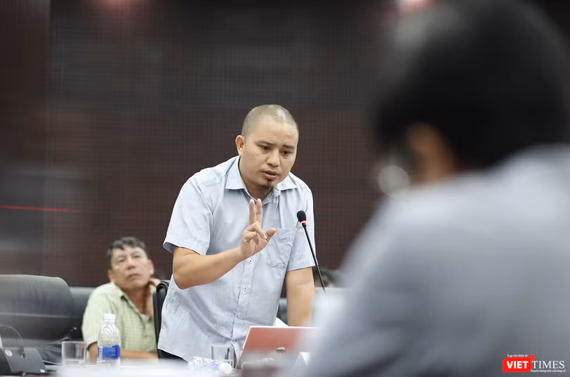 Ông Nguyễn Văn Hùng-Chủ nhiệm CLB Lữ hành Hoa ngữ tại Đà Nẵng cảnh báo tình trạng thất thu thuế đối với tỏi giá rẻ từ thị trường Quốc