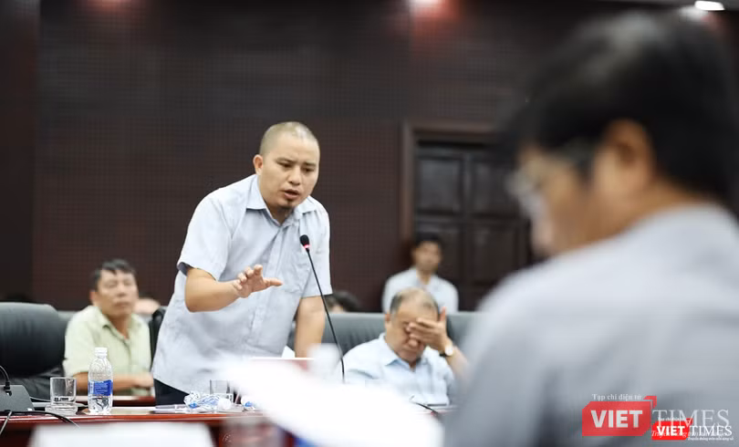 Ông Nguyễn Văn Hùng, Hội lữ hành TP Đà Nẵng cho rằng, mặc dù Đà Nẵng đón khách nhiều, nhưng đang đối mặt với tình trạng thất thu thuế do không kiểm soát chặt tour "0 đồng"