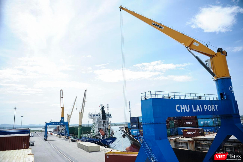 Một góc cảng Chu Lai (Quảng Nam)