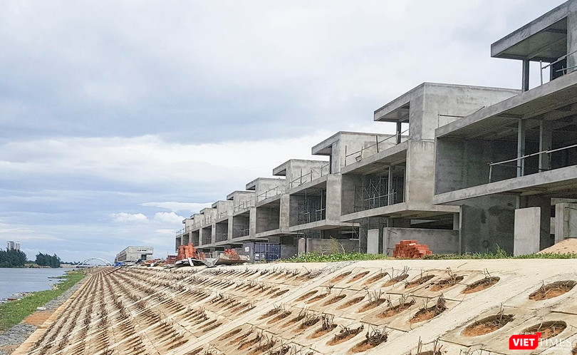 36 căn biệt thự tại khu đô thị Phú Mỹ An (quận ngũ hành Sơn, TP Đà Nẵng) do Công ty CP Đất Xanh Miền Trung làm chủ đầu tư