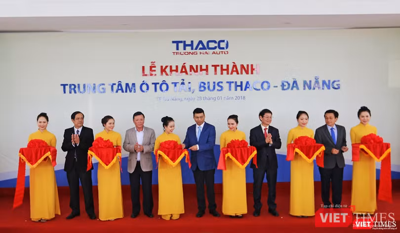 Sáng 28/1, Công ty CP ô tô Trường Hải (Thaco) đã chính thức đưa Trung tâm ô tô tải, bus Thaco đầu tiên của cả nước tại Đà Nẵng vào hoạt động.