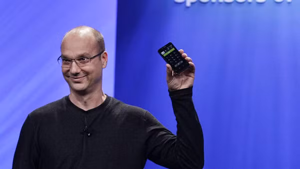 Cha đẻ của hệ điều hành Android-Andy Rubin sẽ cho ra đời chiếc smartphone không viền màn hình, đủ sức để cạnh tranh với Google Pixel và iPhone (ảnh AFP)