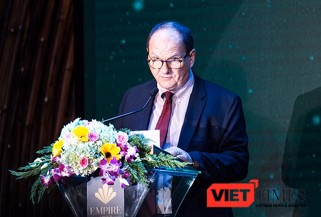 Ông Kevin Wallce, Giám đốc điều hành Tập đoàn, khu vực Thái Bình Dương của Dream Hotel Group kỳ vọng Việt Nam sẽ vượt qua Thái Lan về lượng khách du lịch quốc tế trong vòng 10 năm tới.