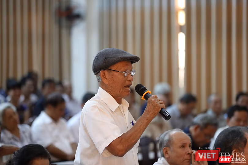 Tại Buổi tiếp xúc cử tri quận Sơn Trà, nhiều cử tri quan tâm đến việc thu hồi tài sản tham nhũng, cũng như thông tin liên quan đến biệt thự trị giá trăm tỷ của Giám đốc Công an Đà Nẵng