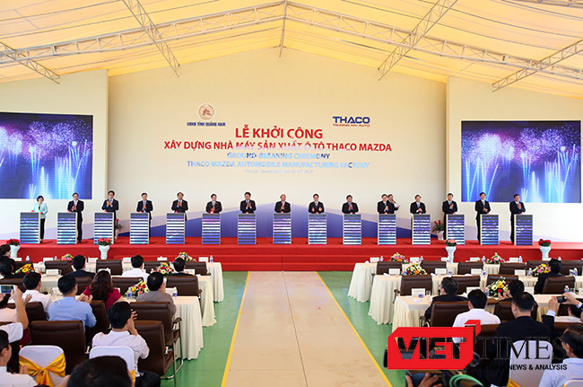 Chiều 26/2, Thủ tướng Chính phủ Nguyễn Xuân Phúc cùng đại diện các bộ ngành TƯ và địa phương đã bấm nút khởi công xây dựng Nhà máy sản xuất lắp ráp xe ô tô THACO Mazda có tổng vốn đầu tư 12.000 tỷ đồng (tương đương 520 triệu USD).
