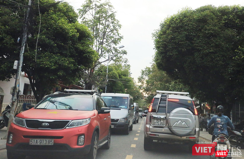 Ùn tắc thường xuyên giờ tan tầm