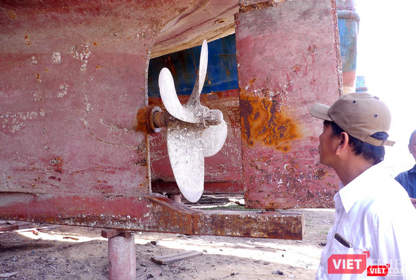 Bên cạnh chi phí đóng tàu cao, ngư dân phải chịu chi phí bảo dưỡng tàu không hề nhỏ khi cao gấp 3-4 lần so với tàu gỗ truyền thống