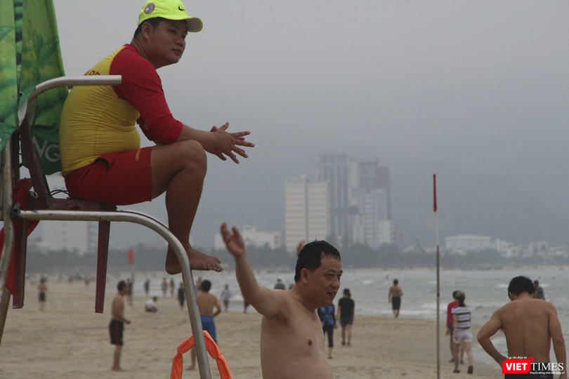 Một góc bãi biển du lịch Đà Nẵng