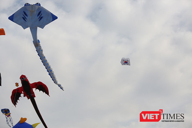 Ảnh: Ngắm những cánh diều tại Festival Diều quốc tế Quảng Nam năm 2017 ảnh 9