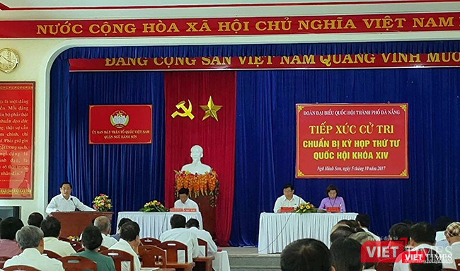 Sáng 5/10, Đoàn đại biểu Quốc hội TP Đà Nẵng đã có buổi tiếp xúc cử tri với cử tri quận Ngũ Hành Sơn và tiếp thu nhiều ý kiến liên quan đến những vấn đề xảy ra trên địa bàn trong thời gian qua