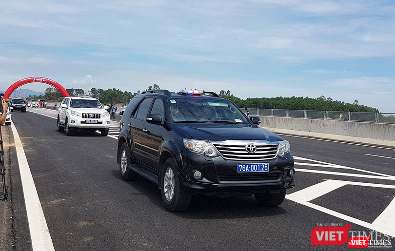 Chủ đầu tư tạm thời chưa thu phí phương tiện đi lại trên đoạn tuyến từ Tam Kỳ (Quảng Nam) đi Quảng Ngãi và chờ sự chấp thuận của các cấp có thẩm quyền.