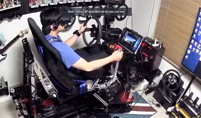 Dàn máy chơi game mô phỏng có giá gần 25.000 USD